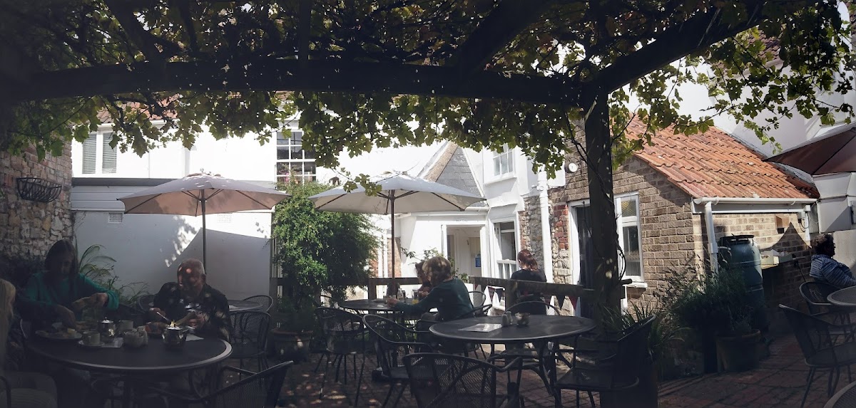 Potters Cafe Bistro